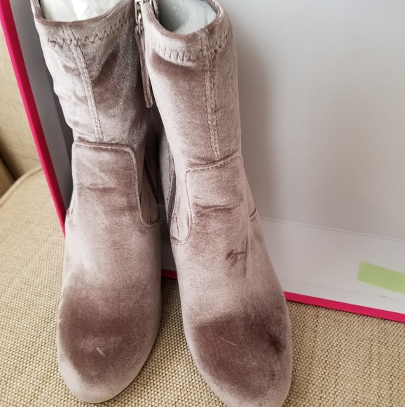 Steve madden velour booties - Picture 3 of 7
